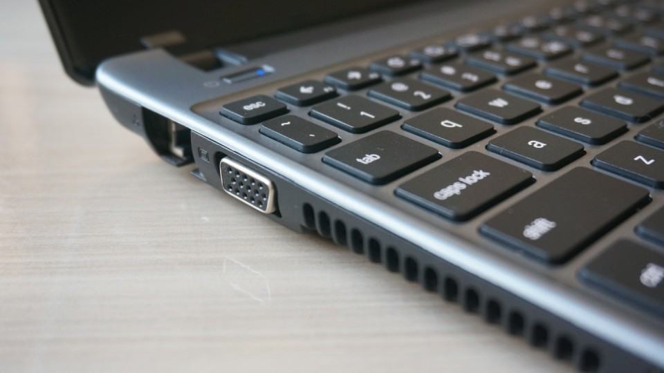 Ethernet, VGA e grade.