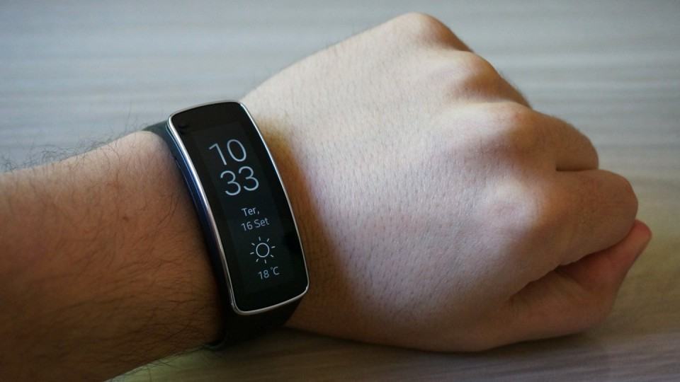 Gear Fit: pode melhorar, e bastante.