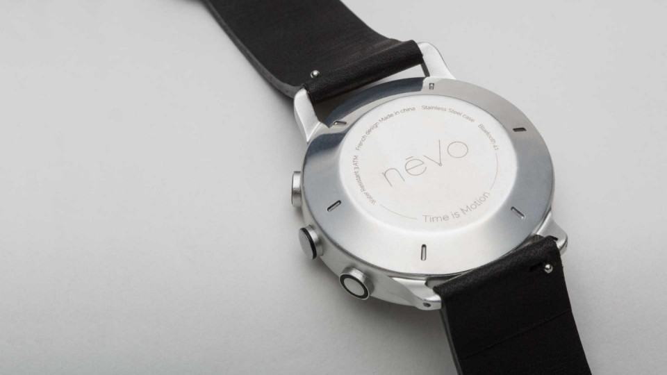 Design francês, aço inoxidável.