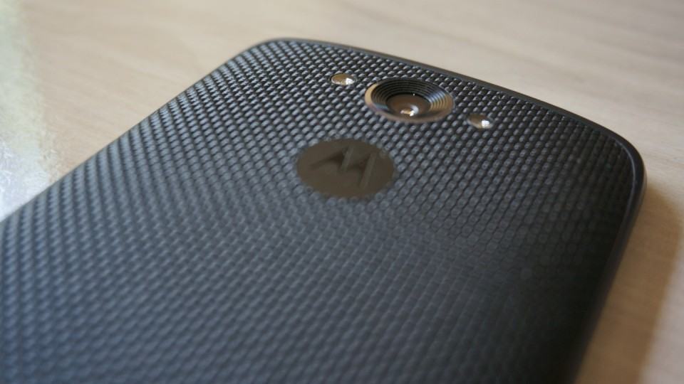 Detalhe da câmera do Moto Maxx.