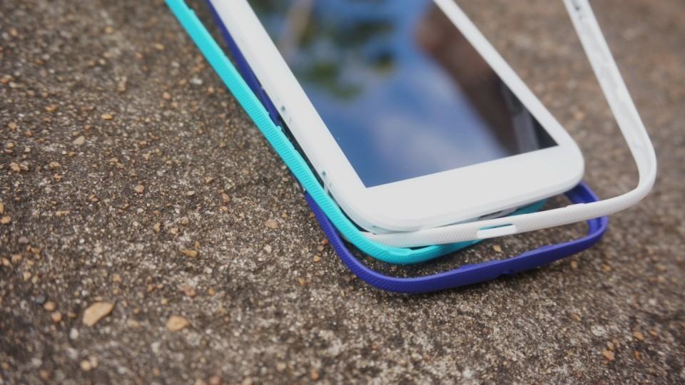 As três bands do Moto E.