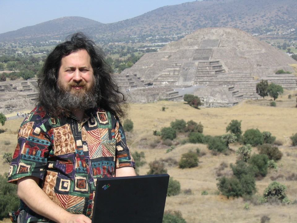 Stallman no deserto.