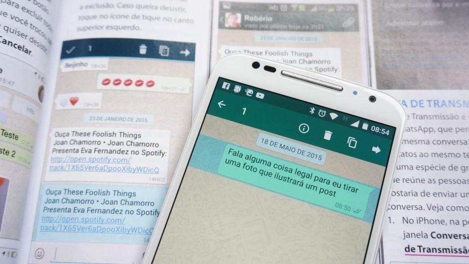 WhatsApp atualizado vs. defasado da revista.