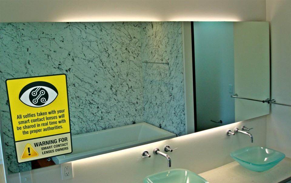 Alerta de selfies no espelho.