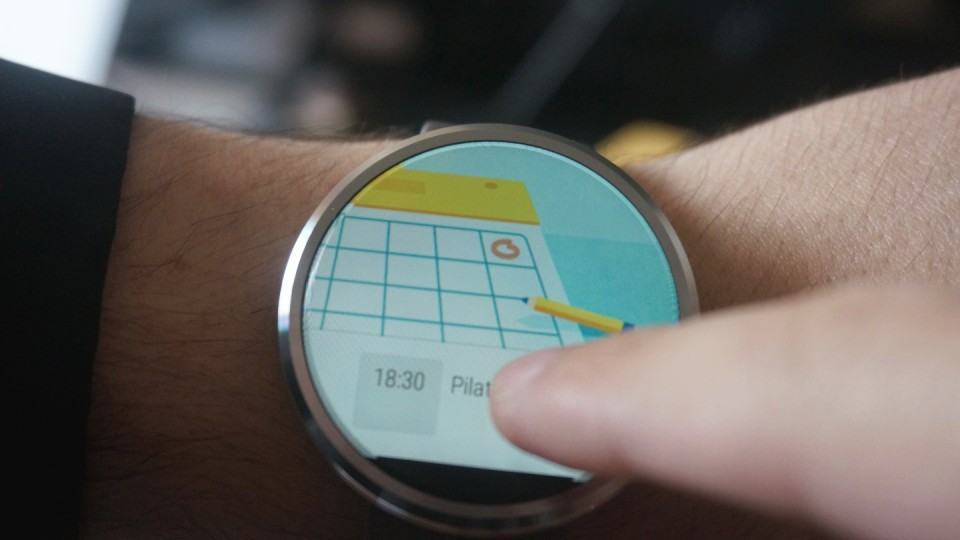 Cartão do Google Agenda no Moto 360 me avisando da sessão de pilates.