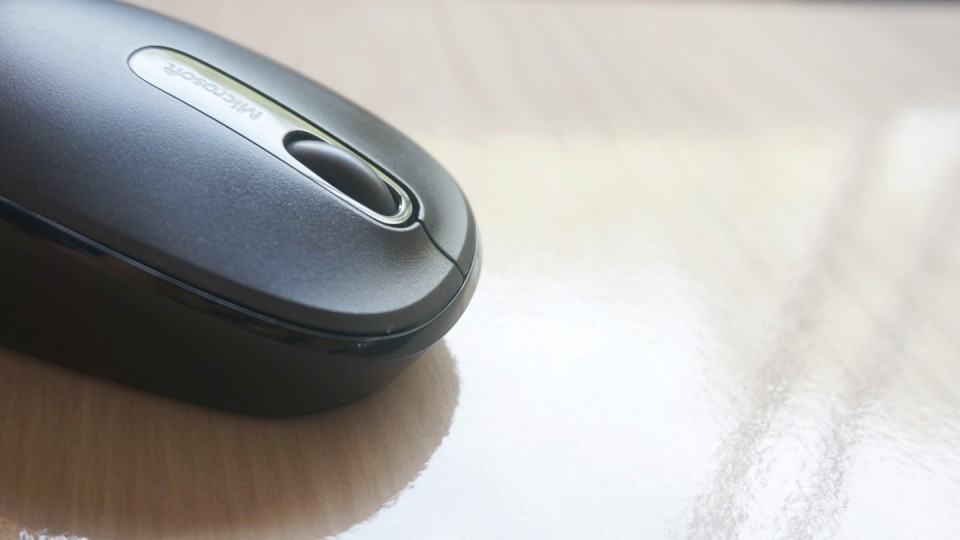 Detalhe da roda e botões do Wireless 1850.