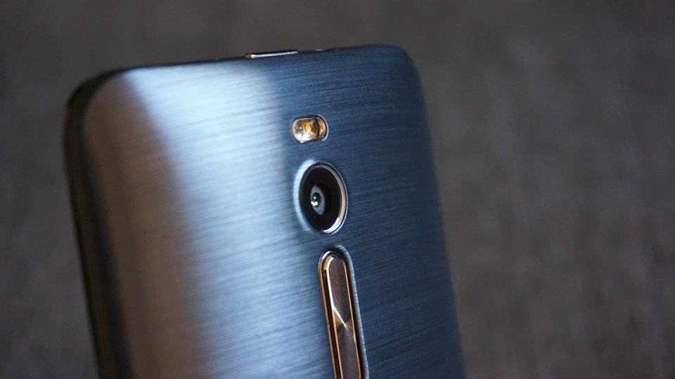 Detalhe da câmera do Zenfone 2.