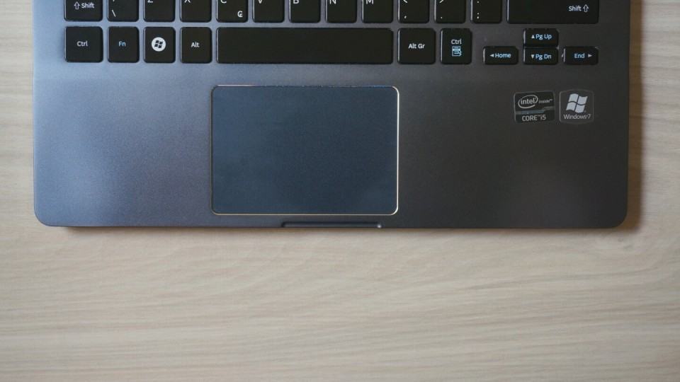 Marcas no apoio dos pulsos do Série 9.