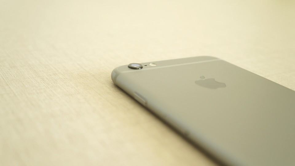 Protuberância da câmera do iPhone 6s.