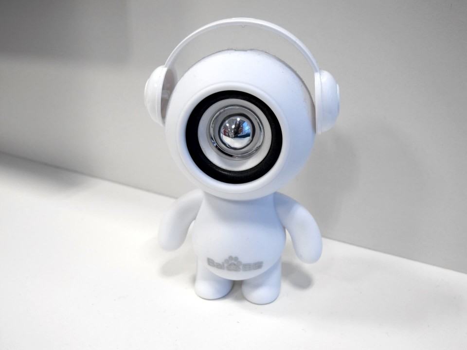 Boneco caixa de som do Baidu.
