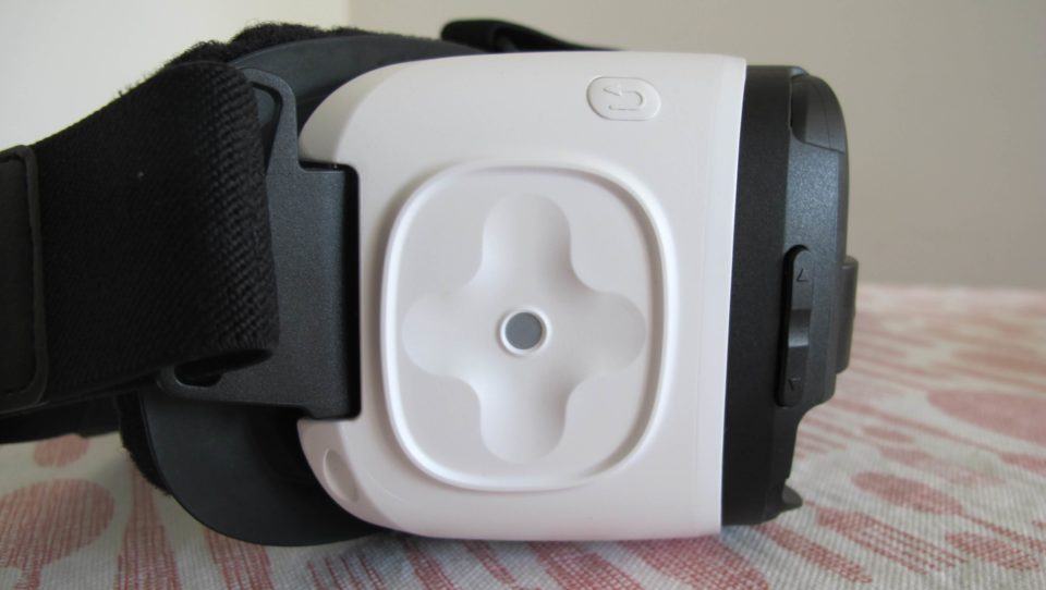 Detalhe no Touchpad do Gear VR.
