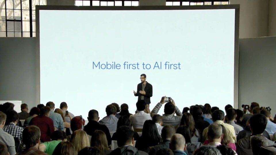 Sundar Pichai na apresentação do Google Pixel.